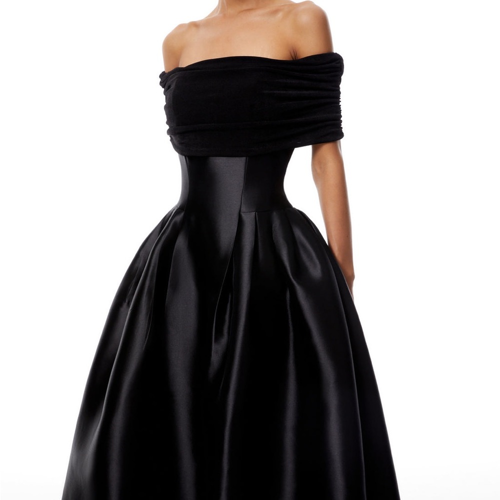 Chic Strapless Black Dress - Picture 2 of 7